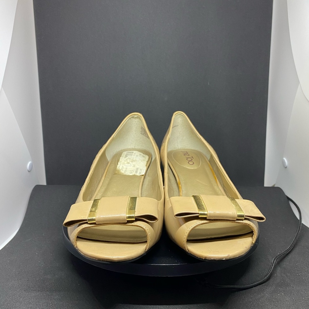 Me Too Beatrice-2 Tan Peep-Toe Flats with Bow EUC size 9.5M
